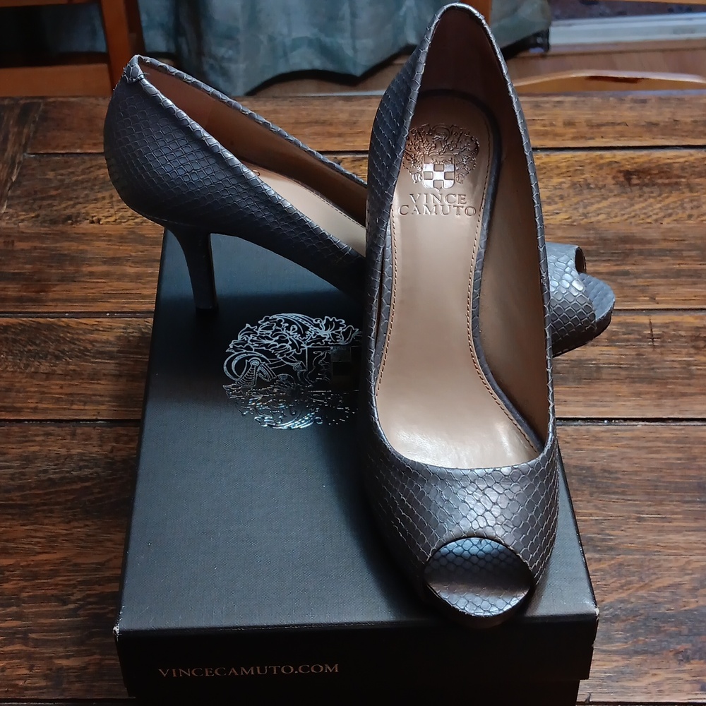 Vince Camuto Kira Peep Toe Heels in Overcast Pearl Grey - 7.5M